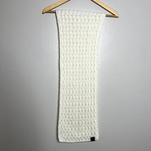 CC White Knit Scarf - Picture 2 of 5